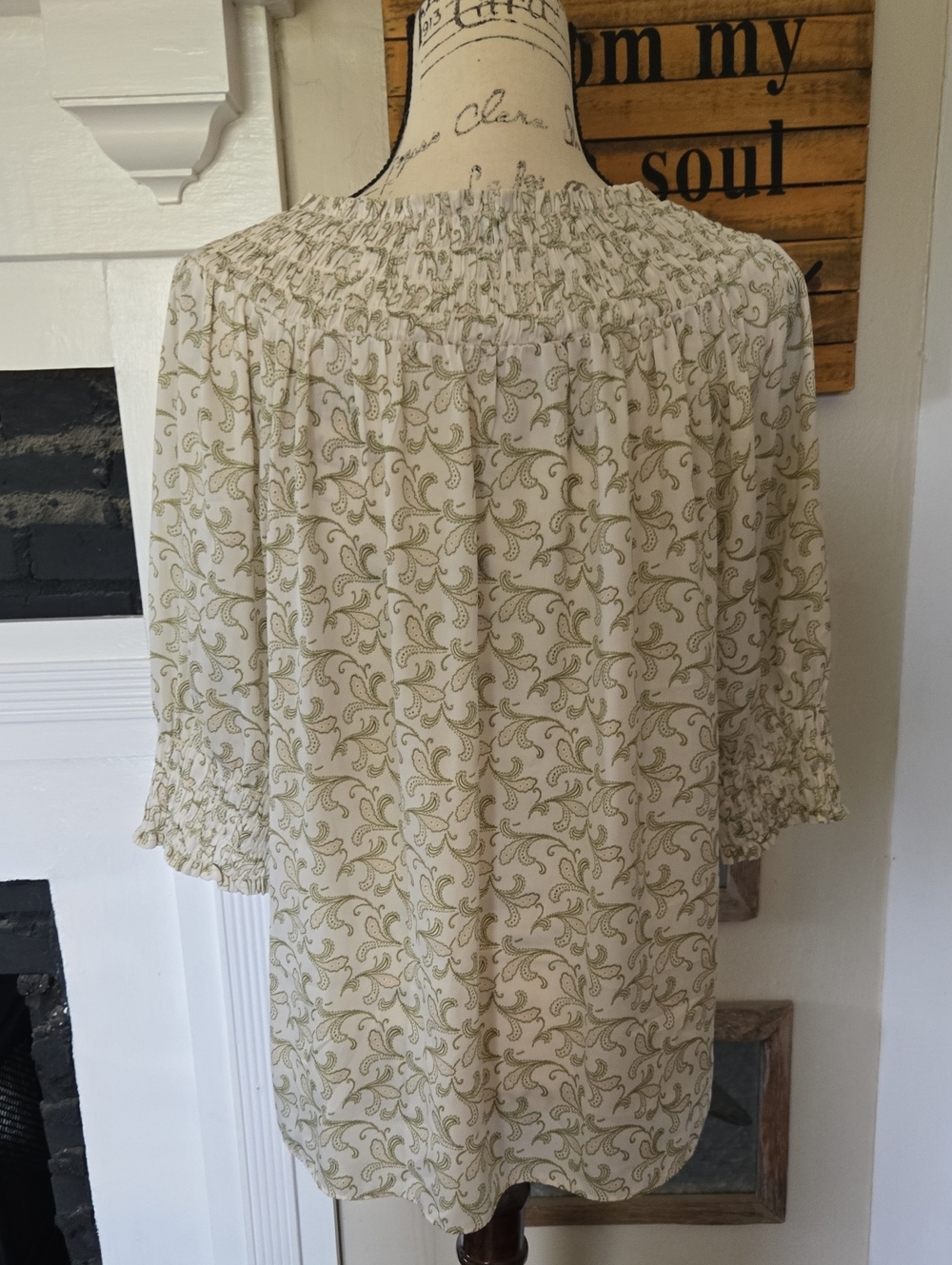 Ann Taylor Smocked Floral Peasant Top in Cream and Olive - Picture 4 of 6